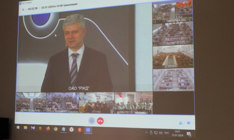 Поступить со средним профессиональным образованием. Среднее специальное образ. Поступить со средним профессиональным образованием. Скидки на обучение. Документ о начальном профессиональном образовании.