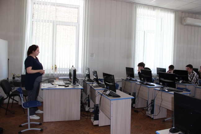 В группе ДСА.9-23-2 специалистом Центра профилактики наркомании Малышевой Алиной Денисовной была проведена интерактивная лекция «Манипуляции и ассертивное поведение»