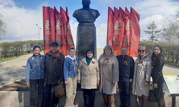 Преподаватели и студенты медицинского колледжа ЖТ ИрГУПС приняли участие в патриотической акции, посвящённой Дню Победы