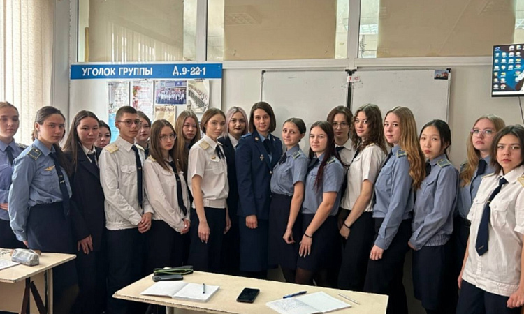 Встреча студентов УУКЖТ ИрГУПС с сотрудником транспортной прокуратуры, посвященный блокаде Ленинграда