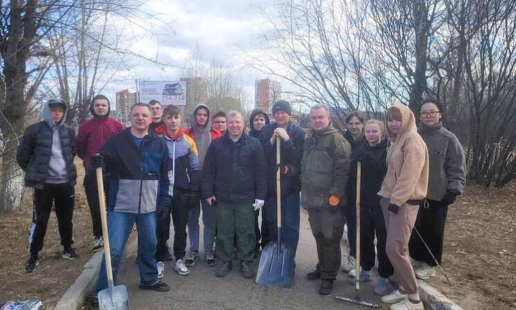 ЗабИЖТ принял участие в субботнике ЗабИЖТ принял участие в субботнике