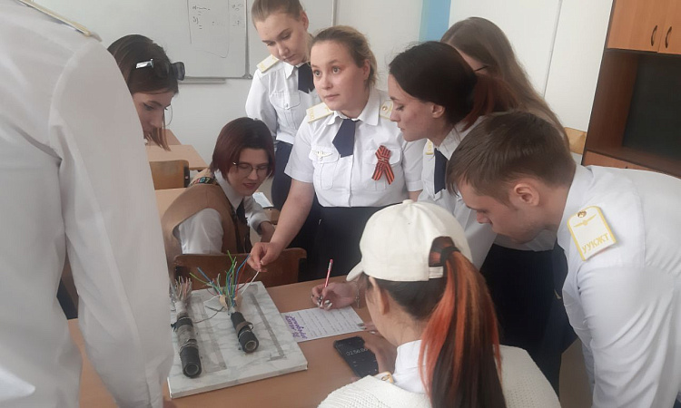 В УУКЖТ ИрГУПС состоялся профессиональный конкурс "Лучший по профессии" по специальности 11.02.06 Техническая эксплуатация транспортного радиоэлектронного оборудования