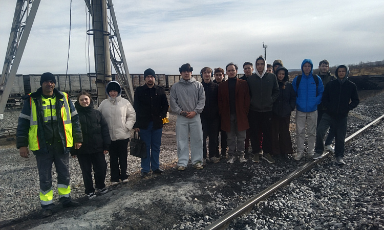 Учебный день на грузовом терминале прошел у студентов ЗабИЖТ