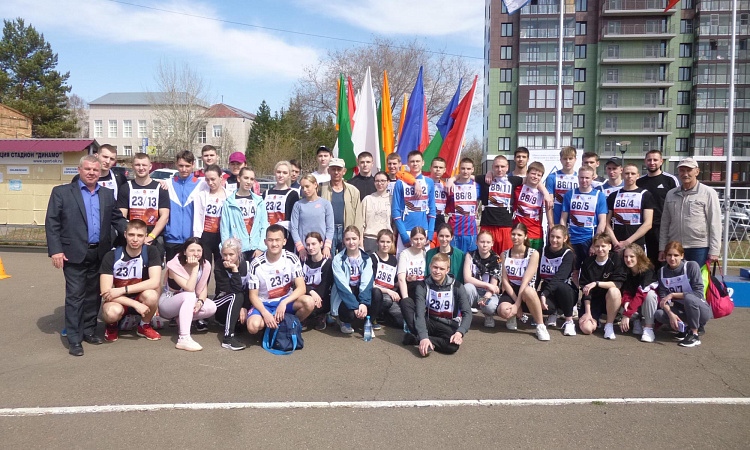 Первенство КТЖТ КрИЖТ ИрГУПС  по легкой атлетике среди юношей и девушек эстафета 4х400 м.