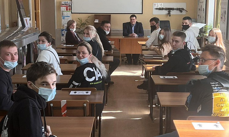 Встреча студентов УУКЖТ с начальником ВЧДэ10 Улан-Удэ Решетниковым Германом Александровичем