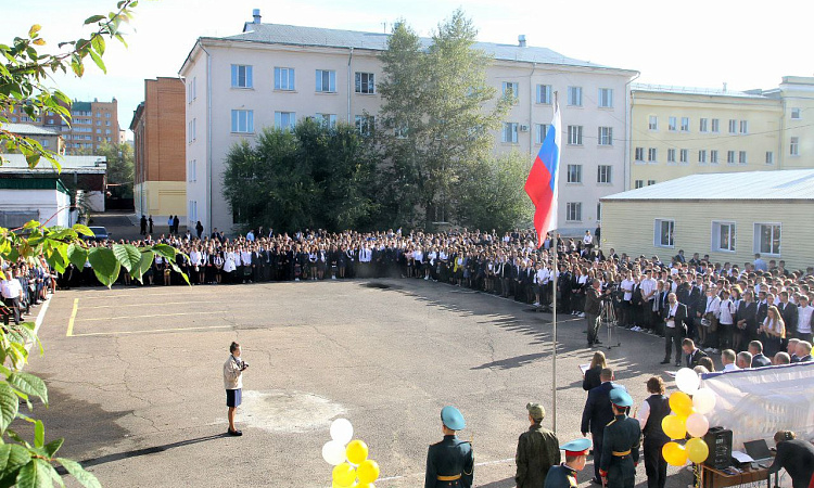 Торжественная линейка в День знаний состоялась в ЧТЖТ