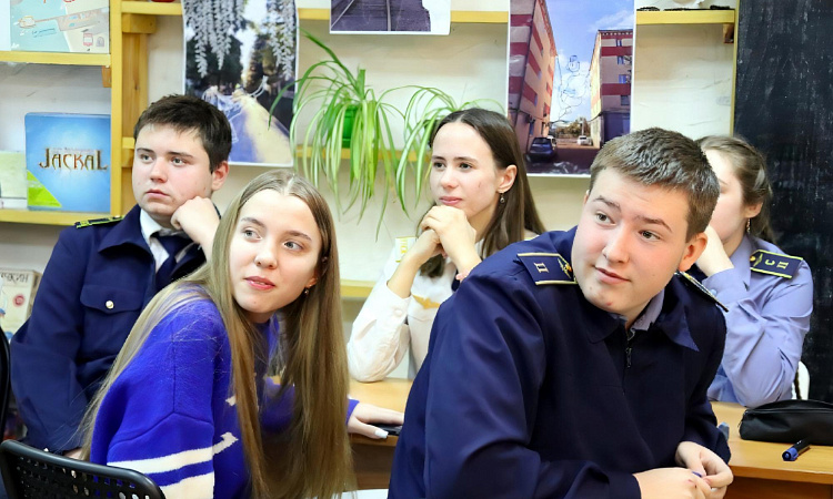 Студенты УУКЖТ ИрГУПС посетили встречу городского Совета студенческого самоуправления