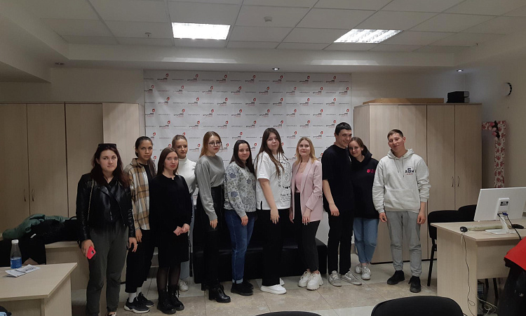 Студенты побывали на экскурсии в КГАУ «МФЦ»