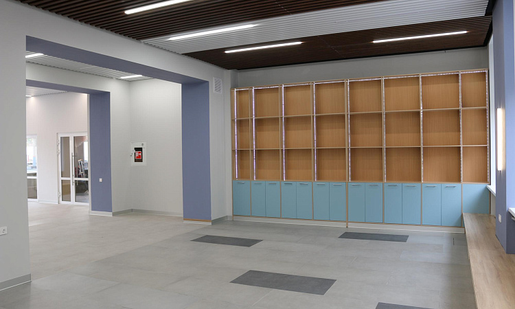 Новый год - новый холл!