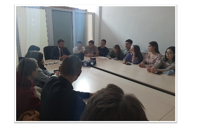 Будущие движенцы побывали на выездном занятии