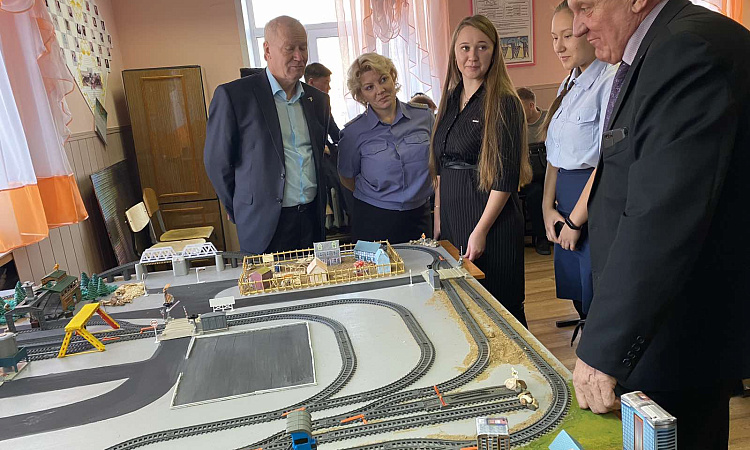 Встреча с ветеранами Забайкальской железной дороги состоялась в ЧТЖТ