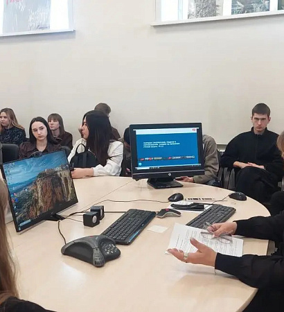 Выездное занятие для студентов ЗабИЖТ прошло в Центре фирменного транспортного обслуживания