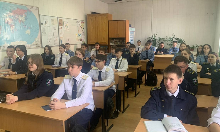 Будущие врачи провели лекцию для студентов УУКЖТ