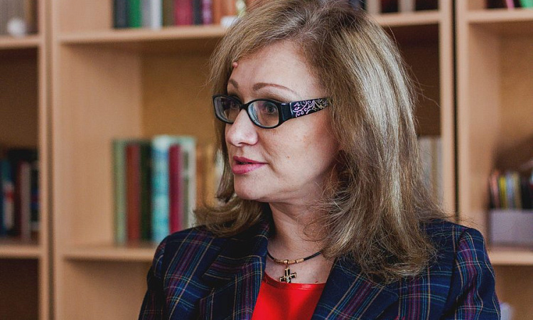 Заведующая кафедрой Людмила Виноградова стала победителем Краевого конкурса-смотра лучших преподавателей