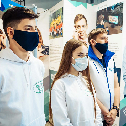 Около 150 наград, свыше 25 поздравлений и более 1000 зрителей: ИрГУПС отметил 45-летие