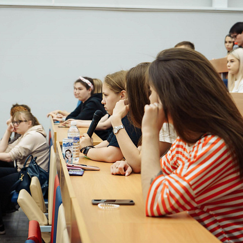 В ИрГУПС прошла встреча с начальником Департамента по организации, оплате и мотивации труда ОАО «РЖД» 