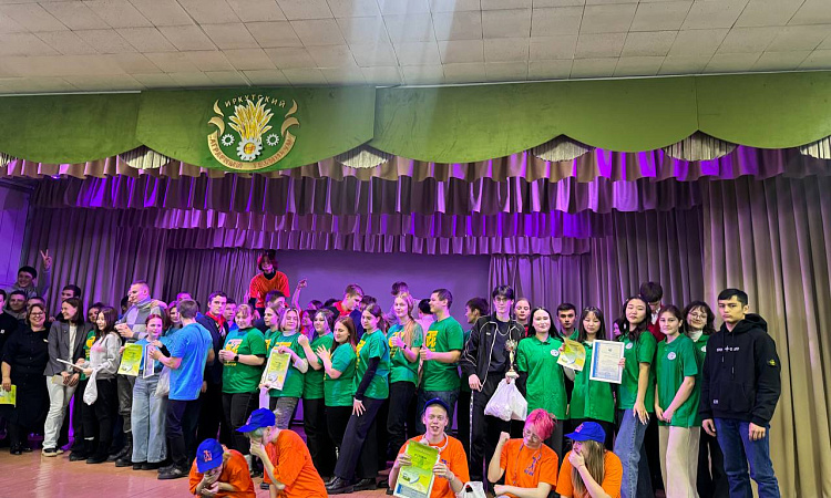 Интеллектуальная игра "Квиз, плиз!" среди образовательных учреждений Ленинского округа