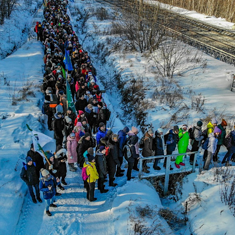 Студенты ИрГУПС прошли по льду Байкала