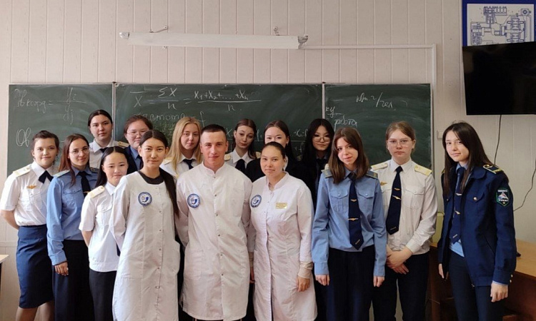 Представители БРМК рассказали студентам УУКЖТ о сердечно- легочной реанимации