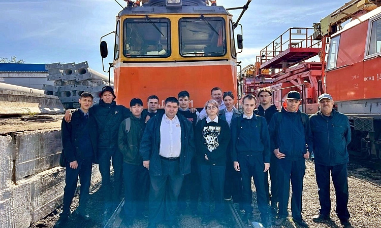 2 октября- День СПО. Запускаем в УУКЖТ ИрГУПС акцию "Покажем класс"