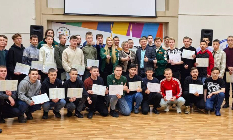 Церемония вручения свидетельств о присвоении профессии "Маляр строительный"