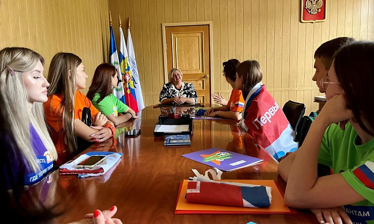 Встреча директора СКТиС Натальи Черных с полуфиналистами федерального проекта «Большая Перемена»