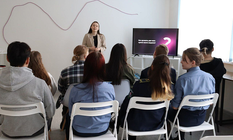 Студенты УУКЖТ ИрГУПС приняли участие в тренинге " Медиа продвижение проекта: как сделать свой проект популярным?"