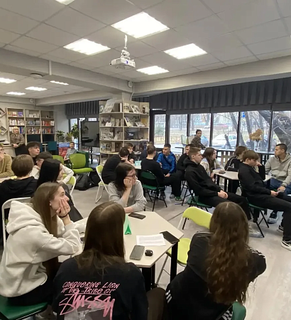 В Библиотеке № 16 имени Д.Г. Сергеева!