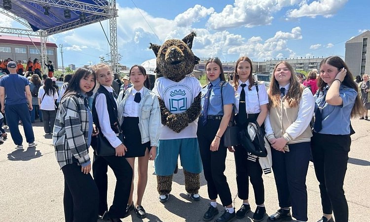 Студенты УУКЖТ приняли участие в "Технефест".