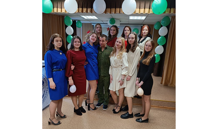 Торжественный концерт в честь 23 февраля в МК ЖТ ИрГУПС