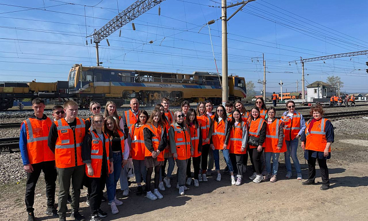 Будущие движенцы закрепили свои знания на выездном занятии