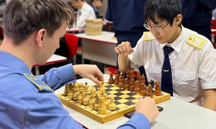 СОРЕВНОВАНИЯ ПО ШАХМАТАМ СРЕДИ СТУДЕНТОВ УУКЖТ