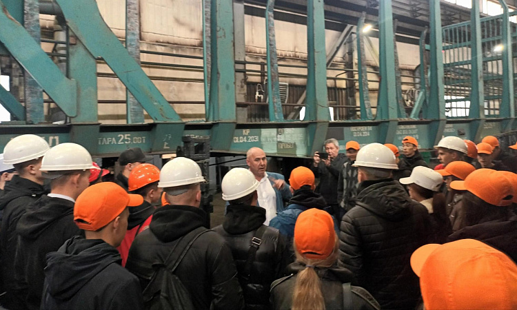 Студенты УУКЖТ ИРГУПС приняли участие в Дне компании ВРК-1