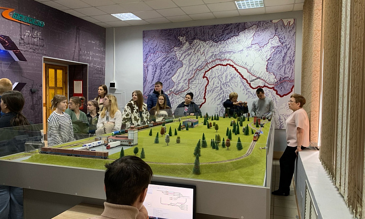 День открытых дверей для школьников из Хилка прошел в ЗабИЖТ