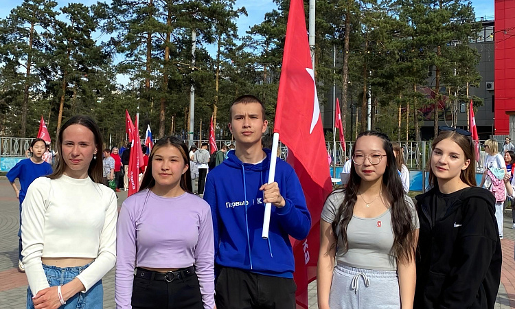 Первые УУКЖТ ИрГУПС приняли участие в городском мероприятии "Движ Первых"