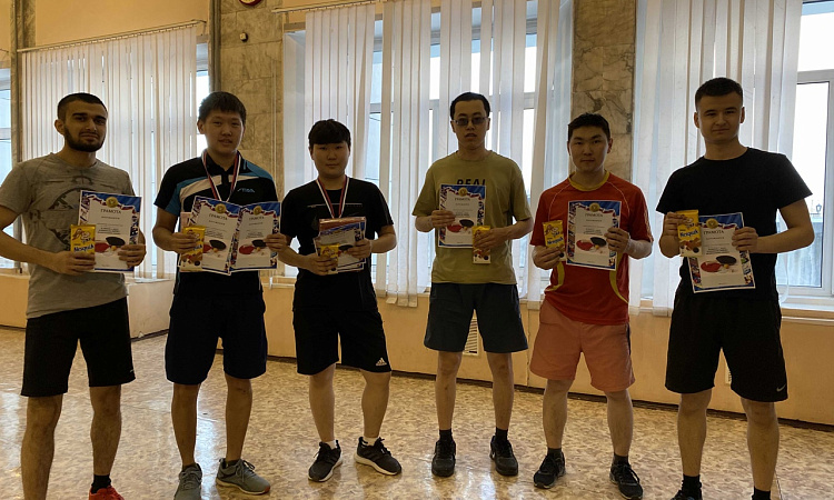 Cоревнования по настольному теннису