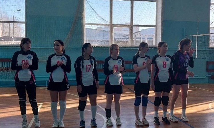 Команда девушек УУКЖТ ИрГУПС приняла участие в Республиканской студенческой спартакиаде.