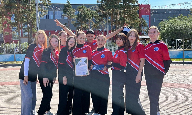 Студенты УУКЖТ ИрГУПС в парке "Юбилейный" приняли участие в акции, приуроченной Дню памяти жертв Беслана