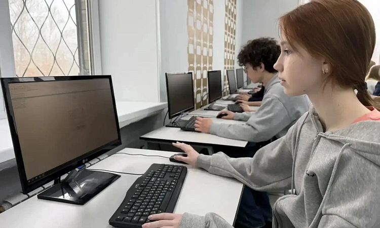 📢   Профориентационное тестирование для школьников прошло в колледже в рамках Единого дня открытых дверей 