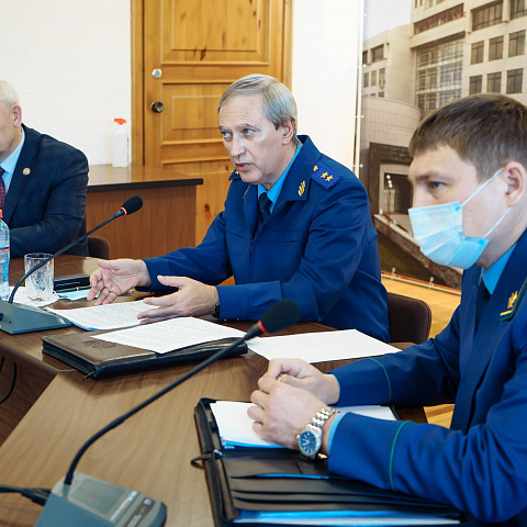 ВОСТОЧНО-СИБИРСКИЙ ТРАНСПОРТНЫЙ ПРОКУРОР ИГОРЬ МЕЛЬНИКОВ ПРОВЕЛ В ИРГУПС ЛИЧНЫЙ ПРИЕМ ГРАЖДАН