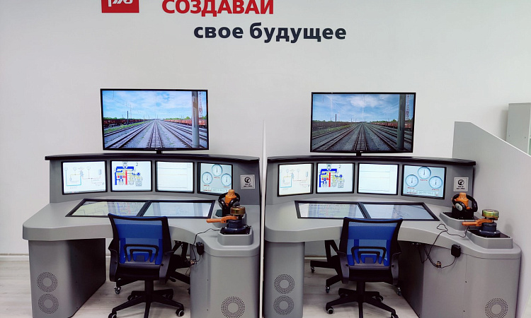 Оснащение лаборатории Улан-Удэнского колледжа железнодорожного транспорта тренажерным комплексом тягового подвижного состава