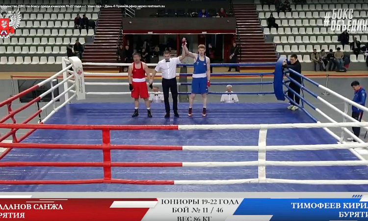 Студент УУКЖТ победил на Первенстве ДФО по боксу среди юниоров.