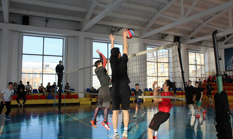 О, волейбол, тебе 130 лет! Соревнования по волейболу среди студентов УУКЖТ ИрГУПС