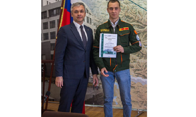 В ИрГУПС состоялось награждение бойцов лучших строительных отрядов.