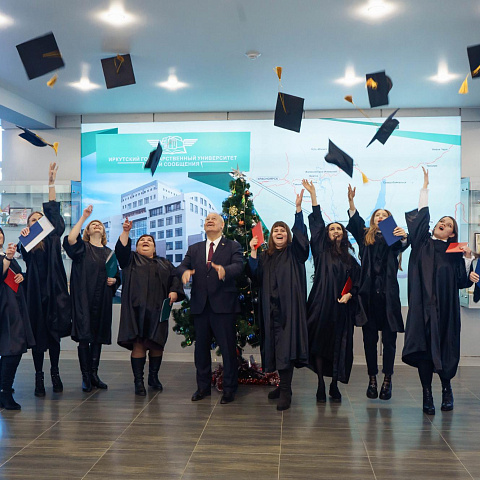 Церемония награждения магистров ИрГУПС