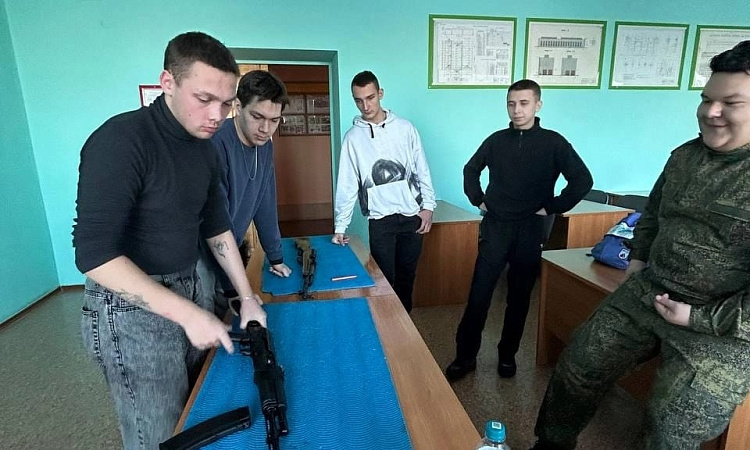 Военно-патриотическая игра «Разведка боем» Военно-патриотическая игра «Разведка боем»