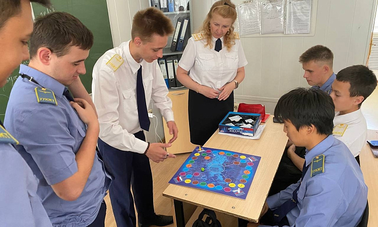 В УУКЖТ ИрГУПС состоялась лекция Студенческой лиги лекторов по теме "Россия:что вы знаете о ней?"