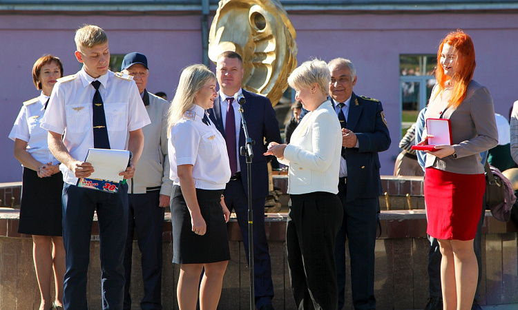 Вручение заслуженных наград за многолетнюю, плодотворную, творческую работу