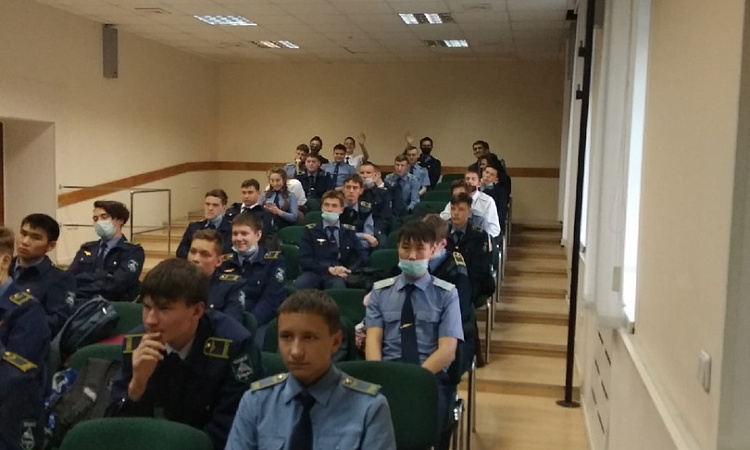 Знакомство с классикой в стенах УУКЖТ