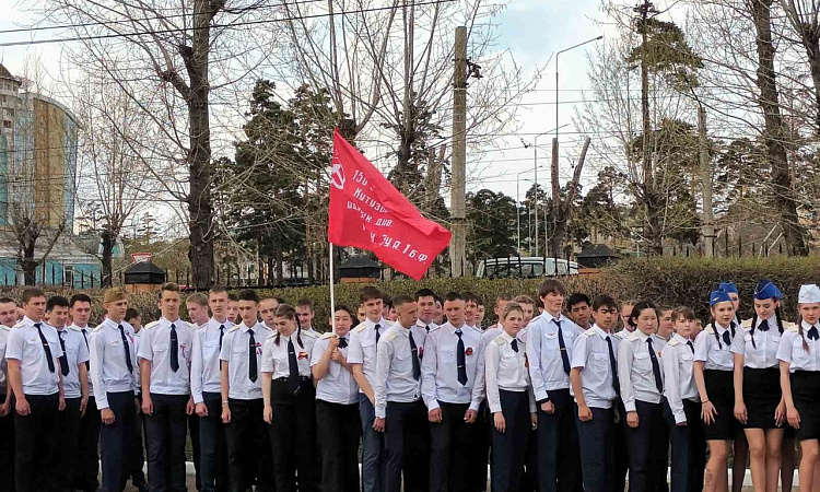 Смотр строя и песни для студентов УУКЖТ